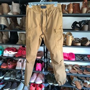 American eagle cargo khaki joggers